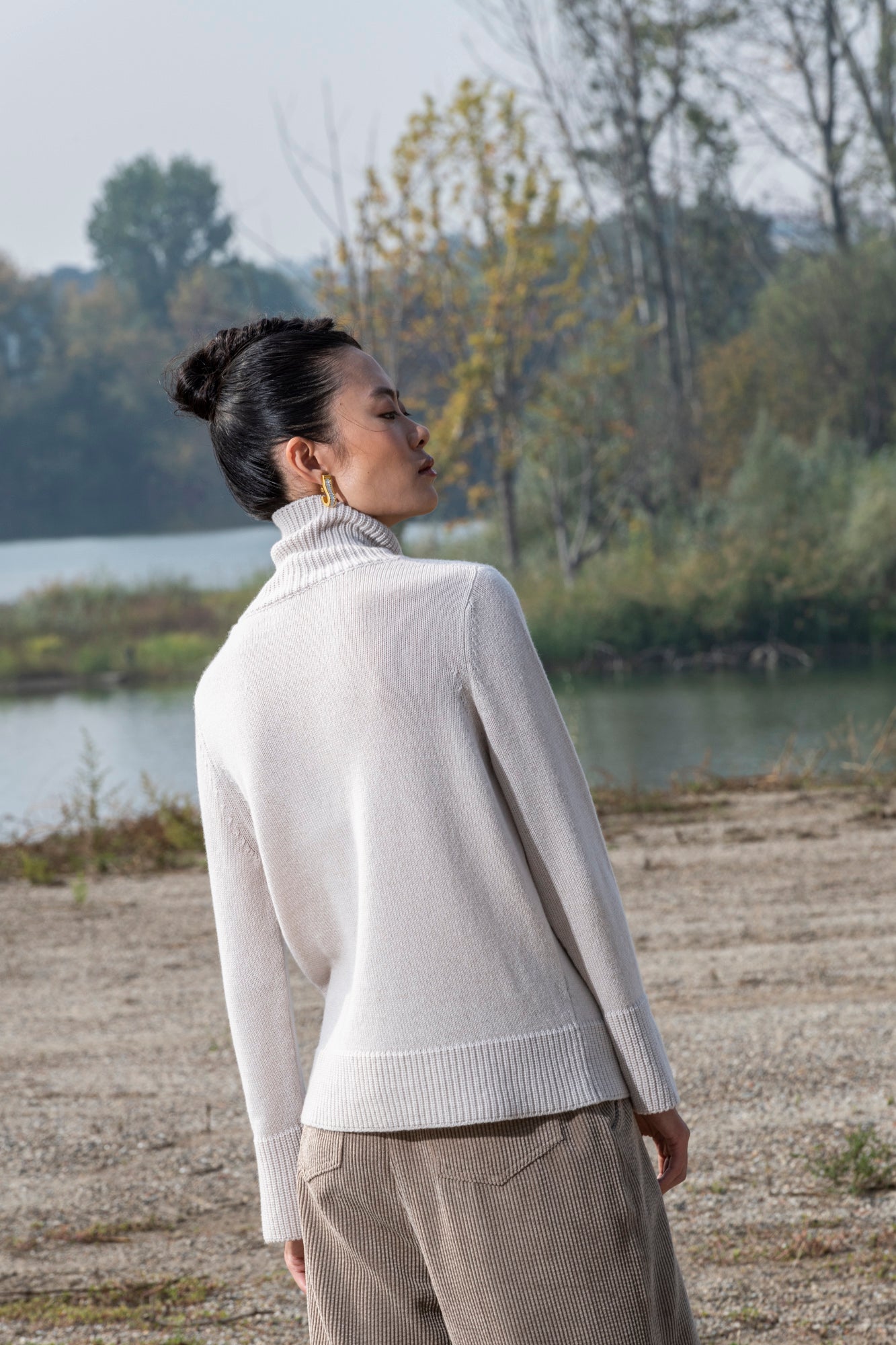 HIGH NECK "BON TON"